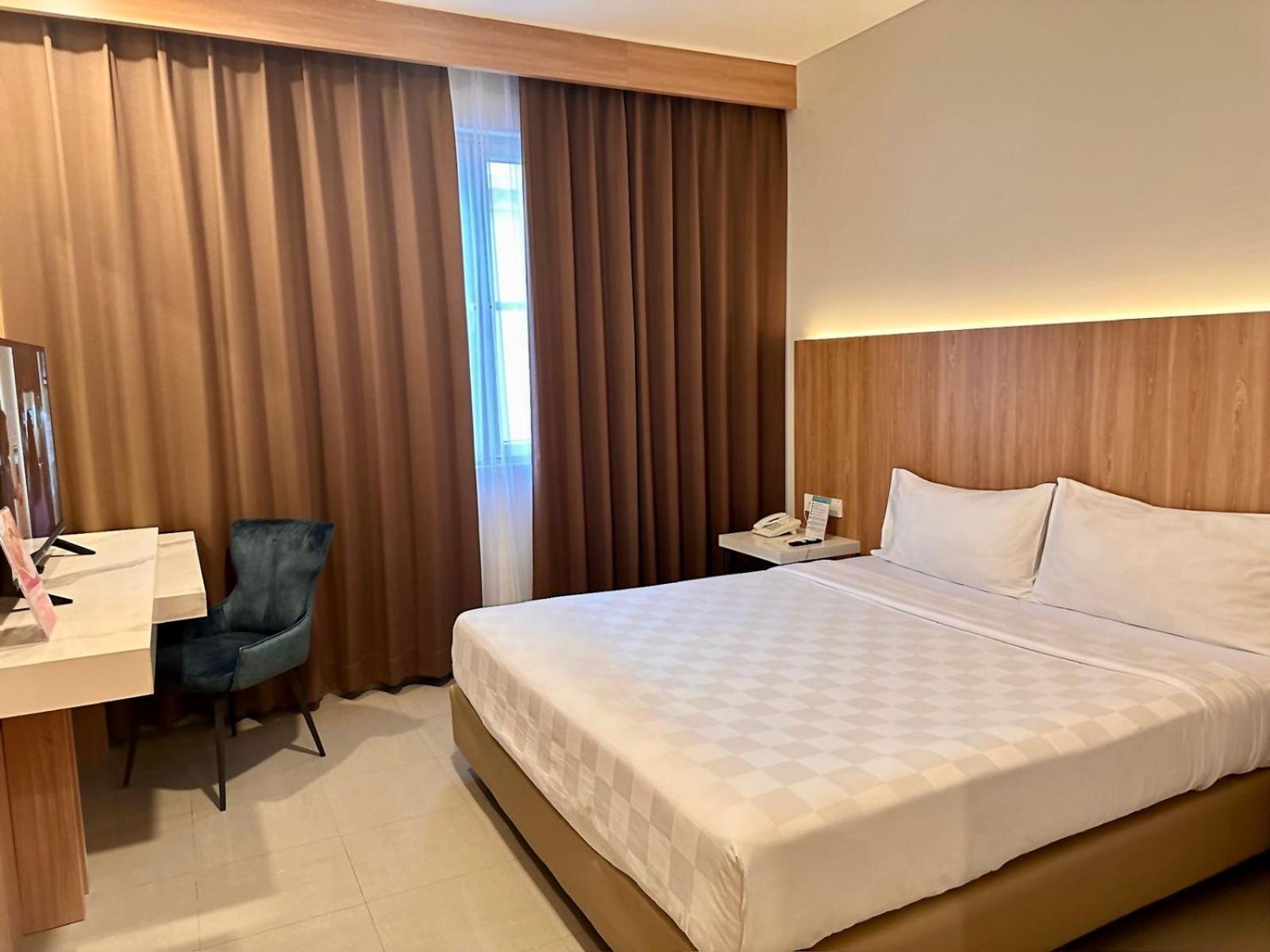 Royal Palm Hotel & Conference Center Cengkareng Jakarta Exteriér fotografie