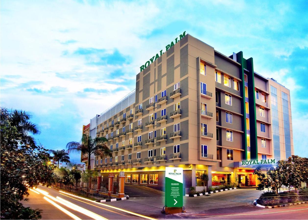 Royal Palm Hotel & Conference Center Cengkareng Jakarta Exteriér fotografie
